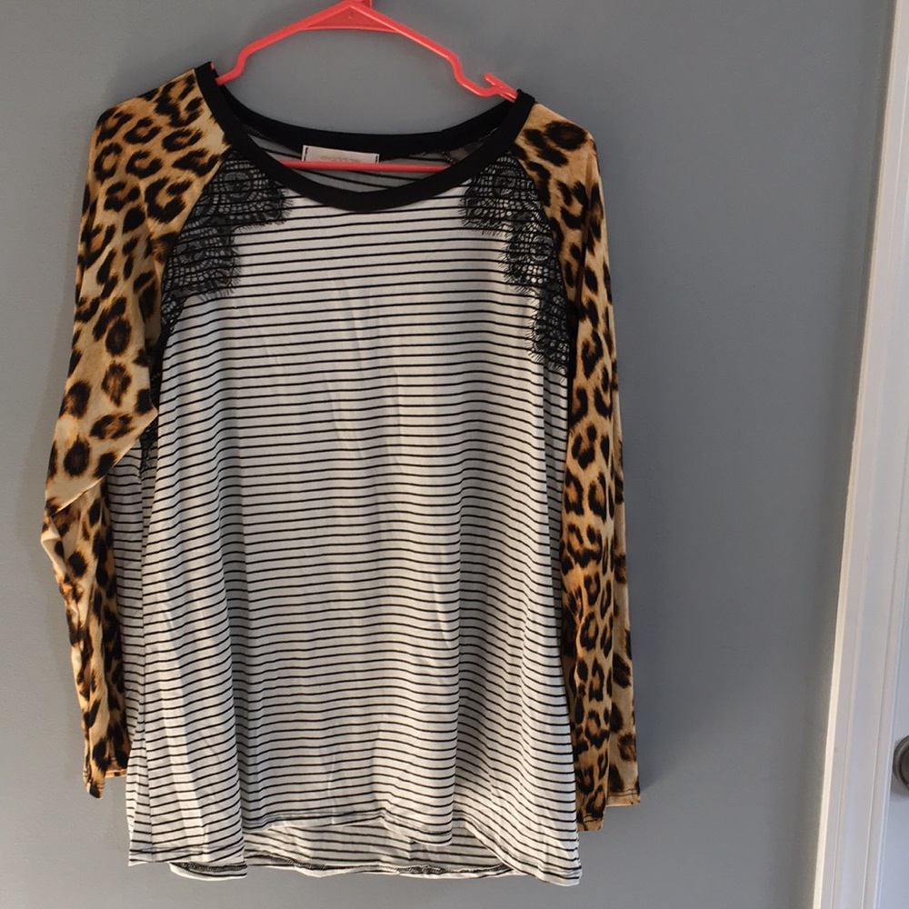 Eldridge 3/4 sleeve mixed media top